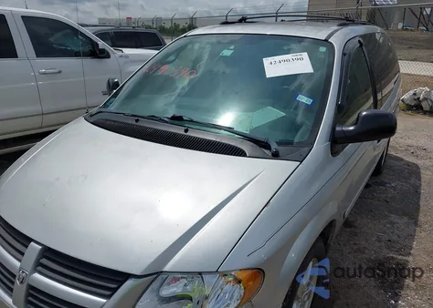 2005 Dodge Grand Caravan Sxt from USA, damaged, VIN 2D4GP44L85R143476